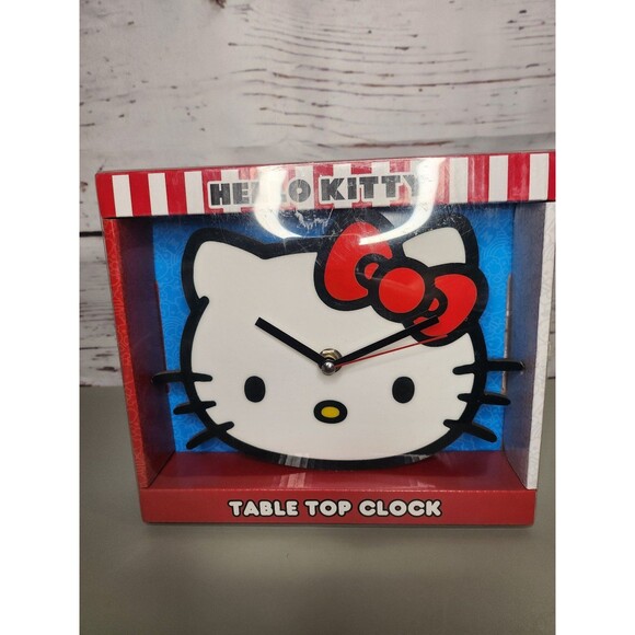 Hello Kitty table top clock - Picture 1 of 3
